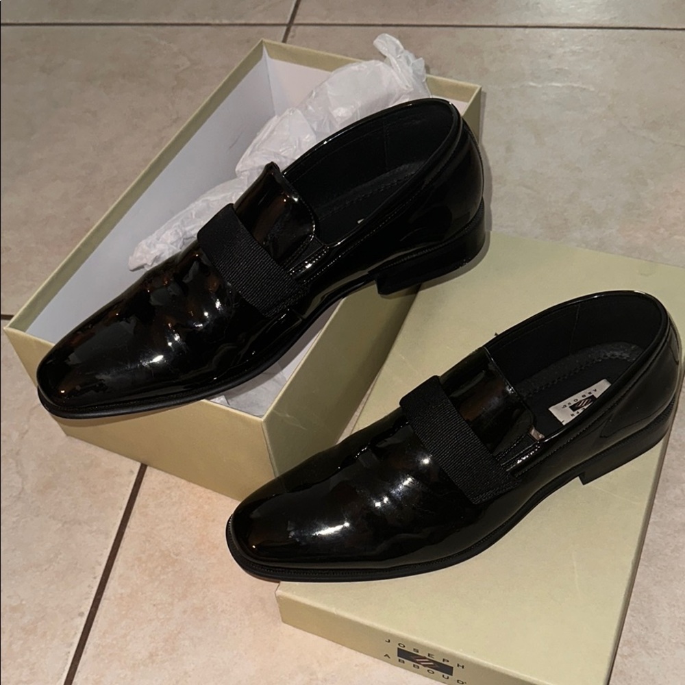 Joseph Abboud shiny patent leather dress shoe